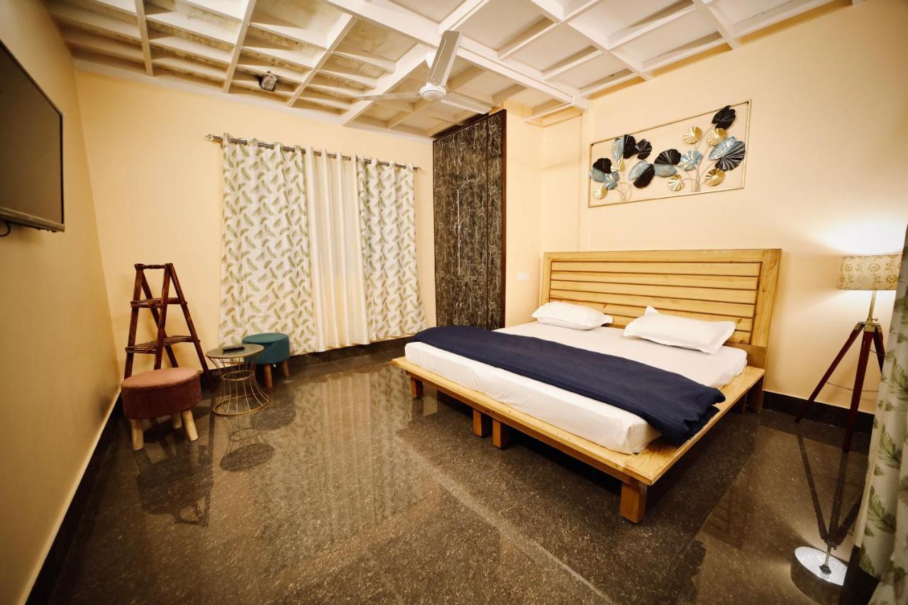 The Location, A Penthouse Dehradun Exterior foto