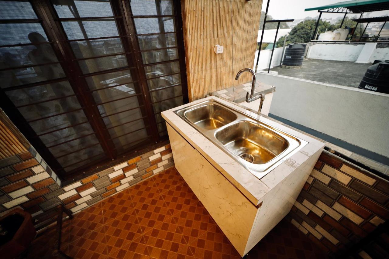 The Location, A Penthouse Dehradun Exterior foto