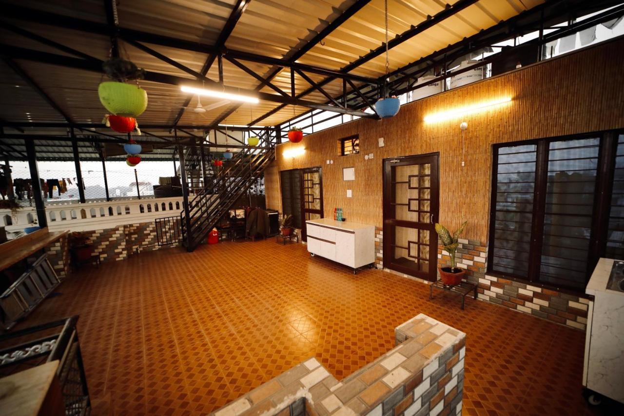 The Location, A Penthouse Dehradun Exterior foto