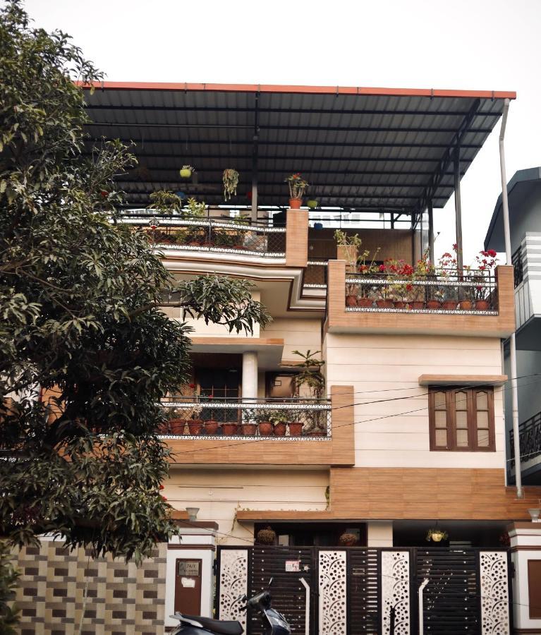 The Location, A Penthouse Dehradun Exterior foto